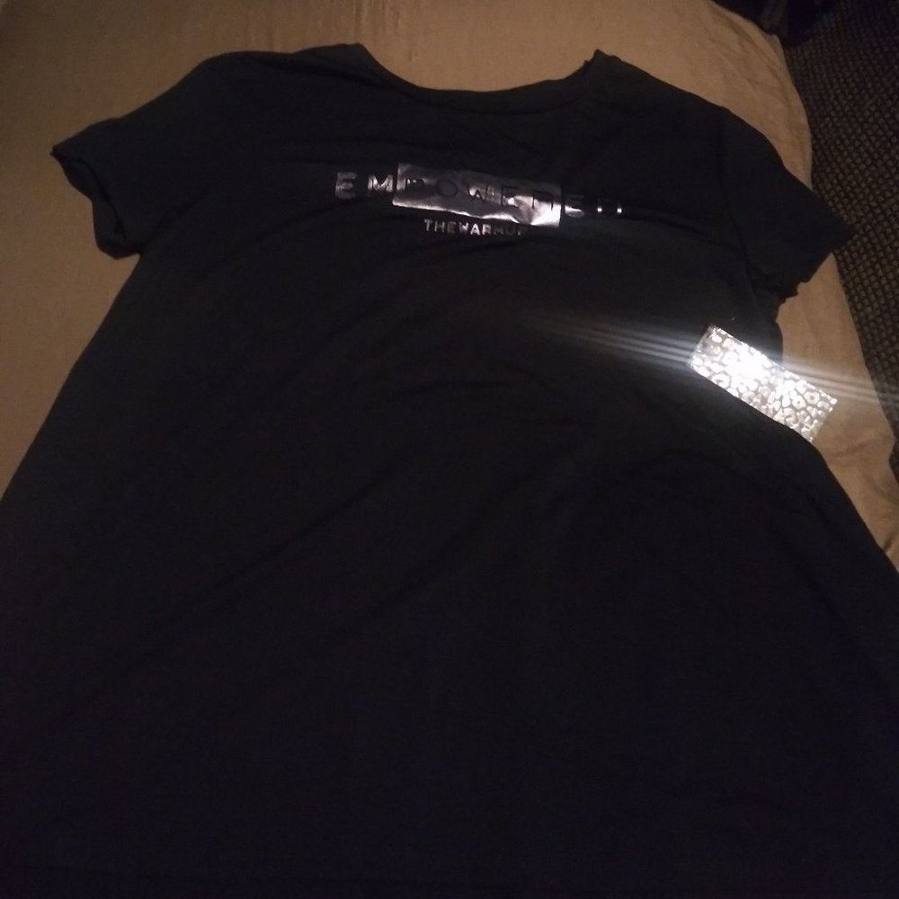 Jessica Simpson Workout Shirt